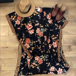 American Eagle High-Low Kimono